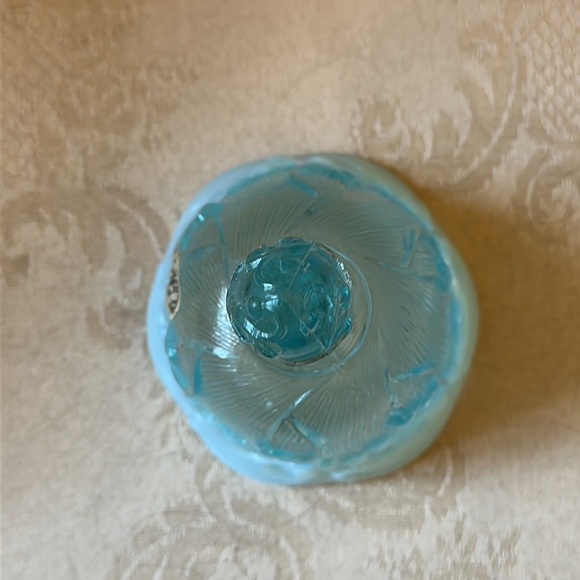 Vintage Fenton Lily of the Valley Blue Opalescent glass bell, original sticker - Picture 4 of 7